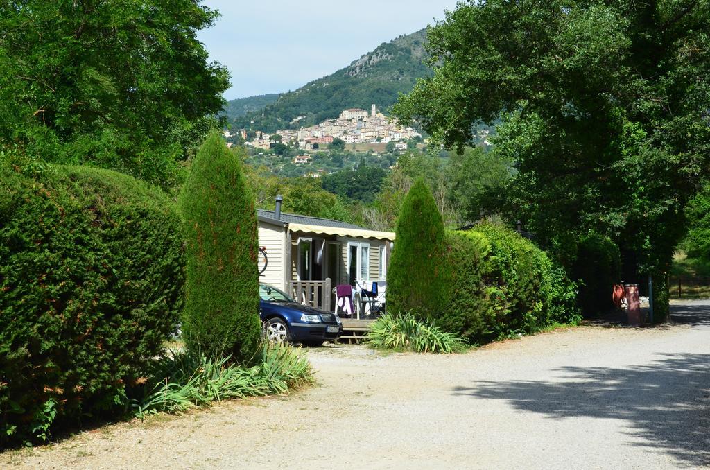 Camping Hotel Les Rives Du Loup Tourrettes-sur-Loup Exteriér fotografie