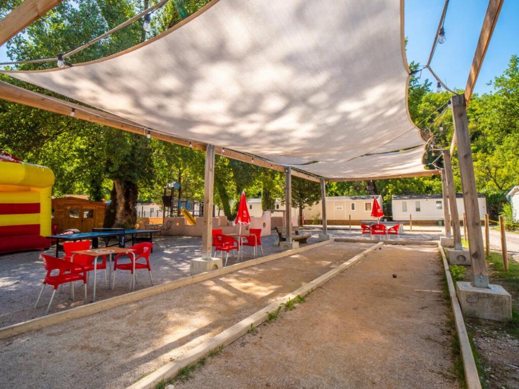 Camping Hotel Les Rives Du Loup Tourrettes-sur-Loup Exteriér fotografie