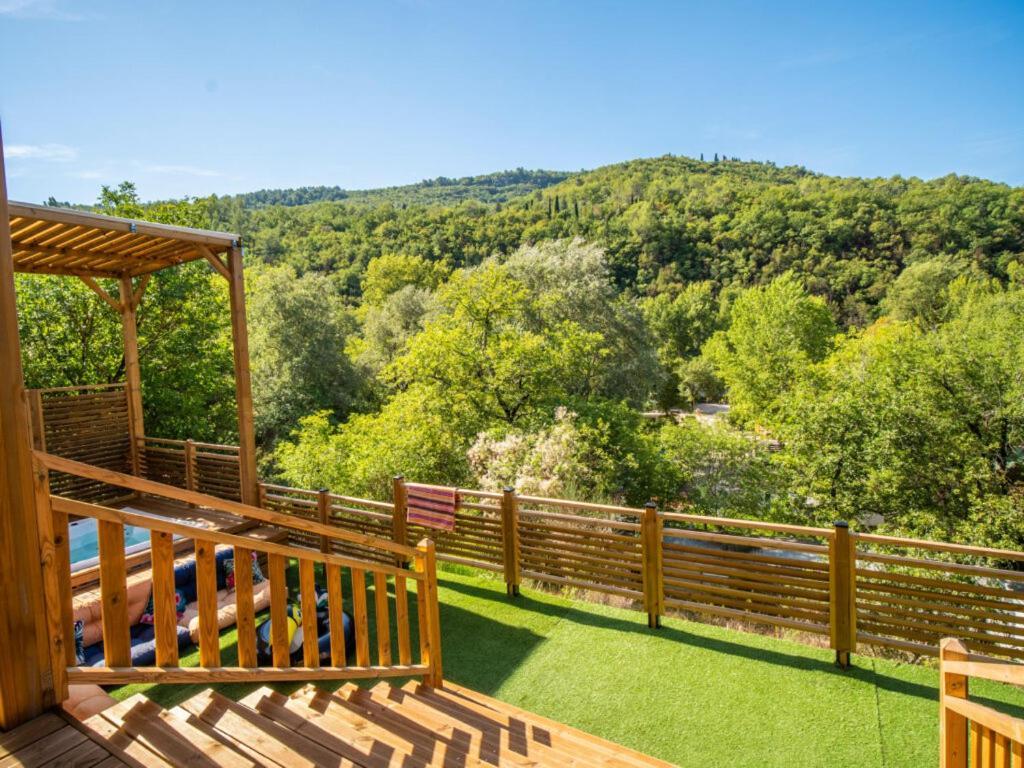 Camping Hotel Les Rives Du Loup Tourrettes-sur-Loup Exteriér fotografie