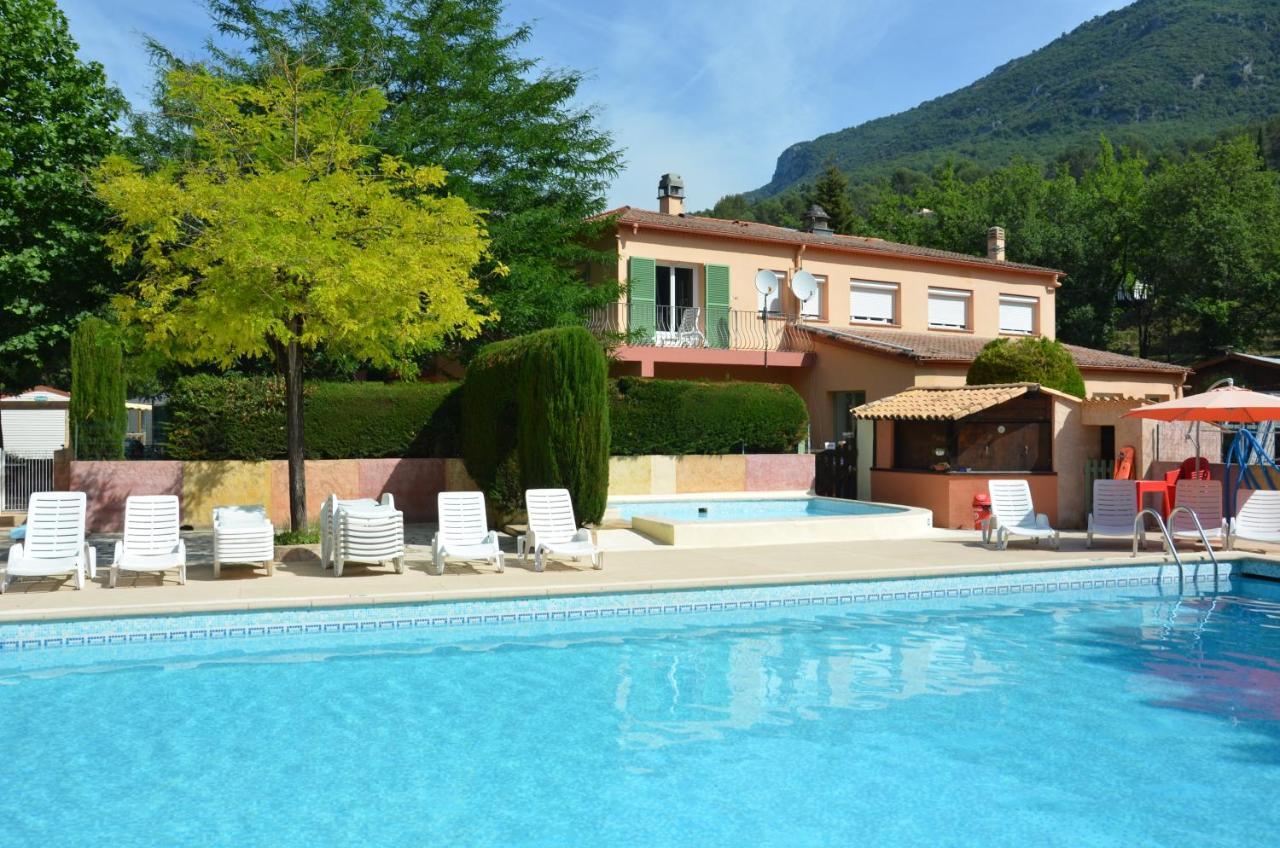 Camping Hotel Les Rives Du Loup Tourrettes-sur-Loup Pokoj fotografie